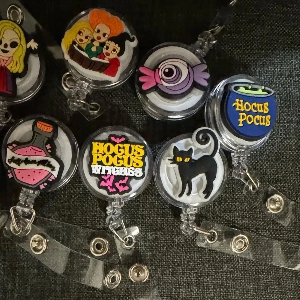 12 HOCUS POCUS BADGE HOLDER SET FROM MOVIE MERCH ACCESSORIES HALLOWEEN